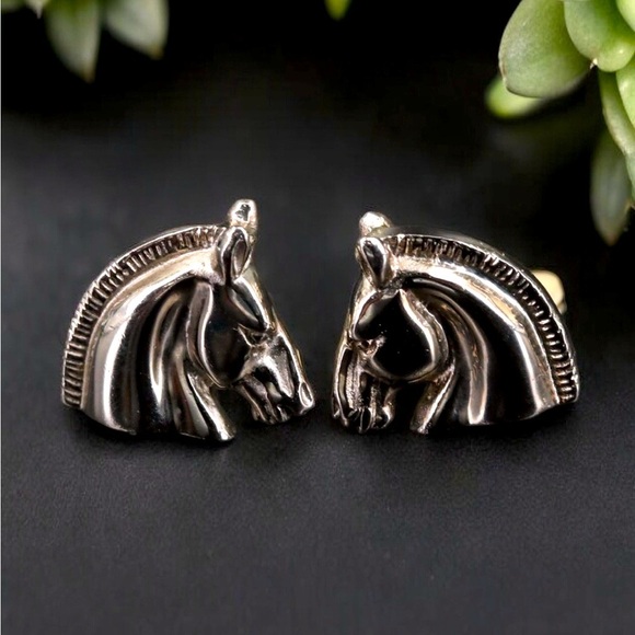 Hermès Horse Head Earrings Silver Toned Metal COA Branded Retail Box Vintage